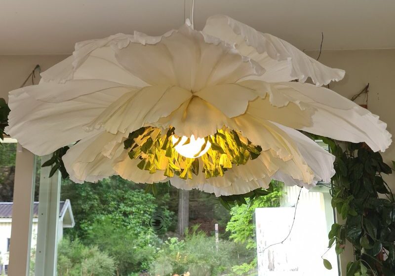 Stor vit-grön blomlampa 2